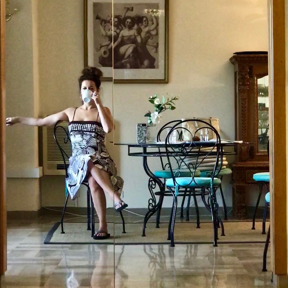 Meet your Posher, Leighsa - Picture 1 of 7